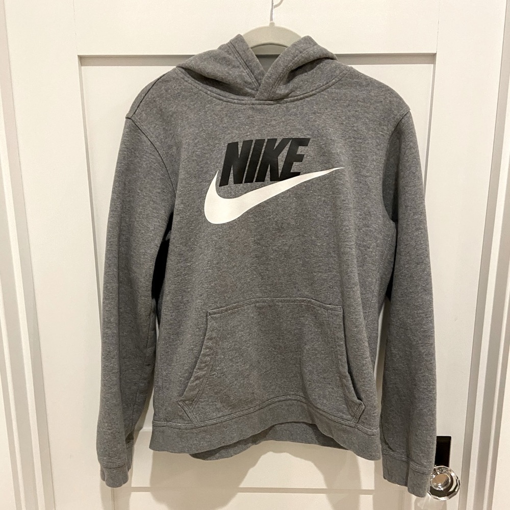 3/$12 Boys Size M/L Gray Nike Hoodie LIKE NEW